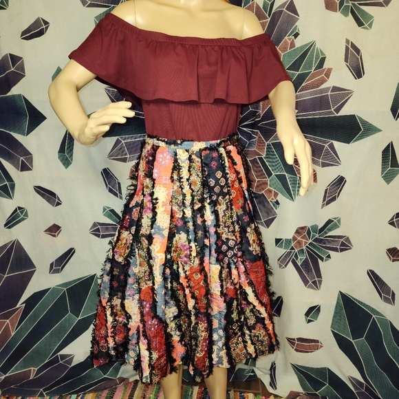 Guess Large Off Shoulder Body Suit with Snaps Blouse in Wine - Picture 6 of 11